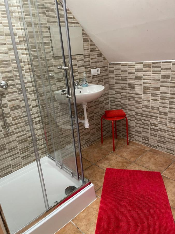 Panni Vendeghaz Hotel เอ็กแกร์ซาโลก ภายนอก รูปภาพ